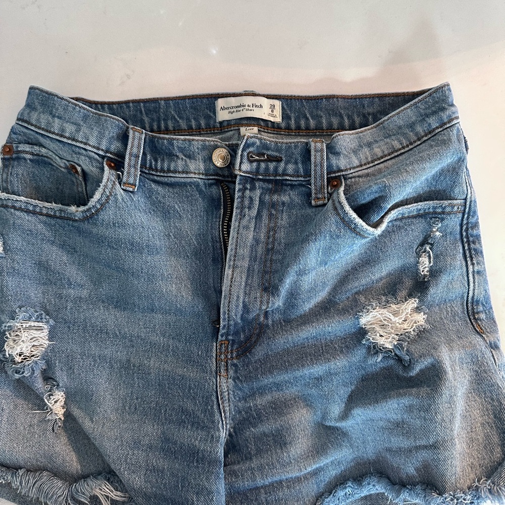 Abercrombie & Fitch Women's Light Blue Ripped Jeans